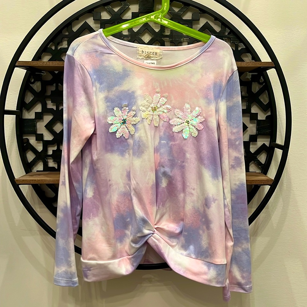 💜💕 Pink and Purple Tie-Dye Sequin Flower Top (10)